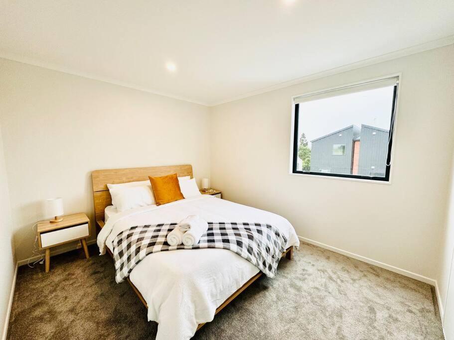Henderson - 4-Bedrooms Home Оукланд Екстериор снимка